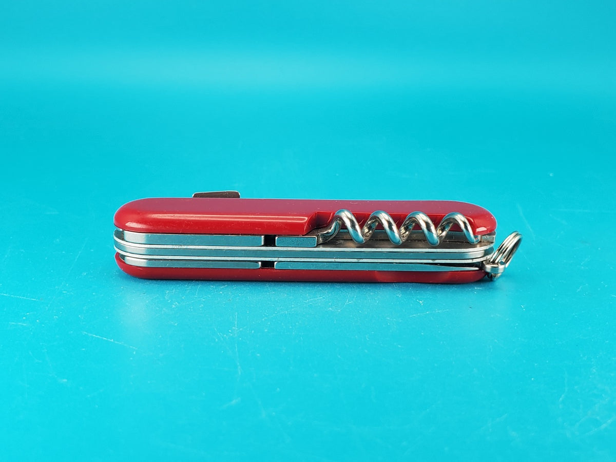 Wenger Alpine Backpacker Swiss Army Knife Multi Tool! With Serrated Blade!