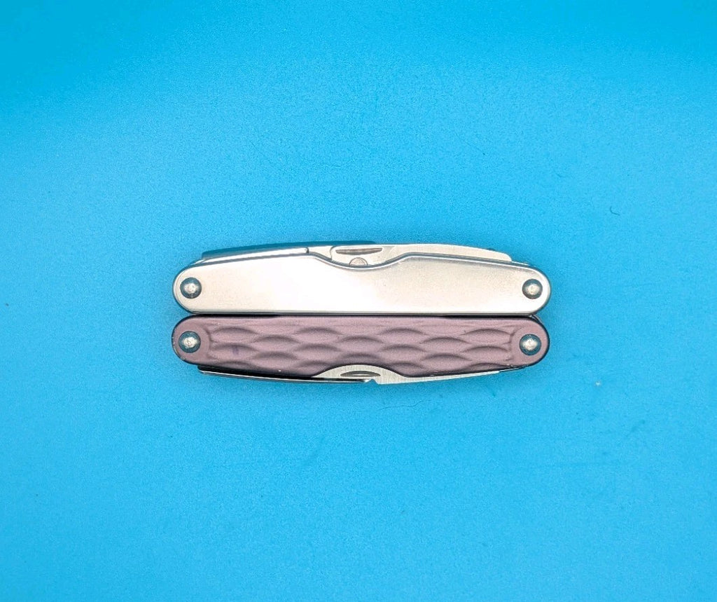 Leatherman Juice CS4 Multi Tool! Retired! Granite Gray!