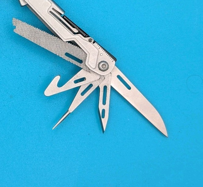 SOG PowerPint Tool Compact Lightweight Silver Multi-Tool!