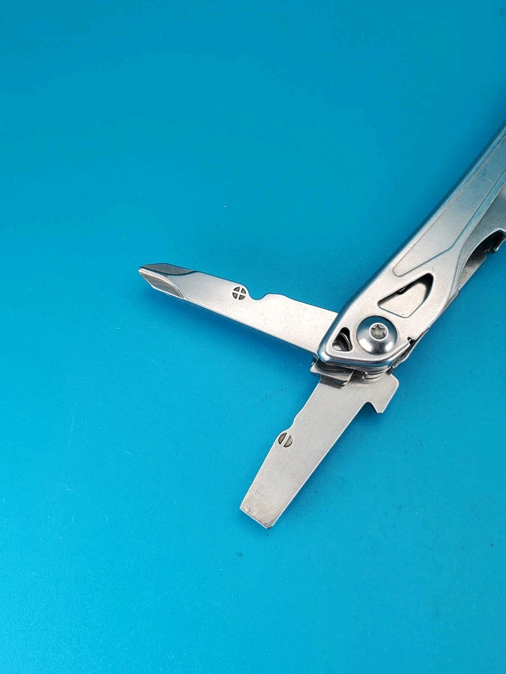 Leatherman Sidekick Multi-Tool, Knife, Pliers, Saw, Stainless!