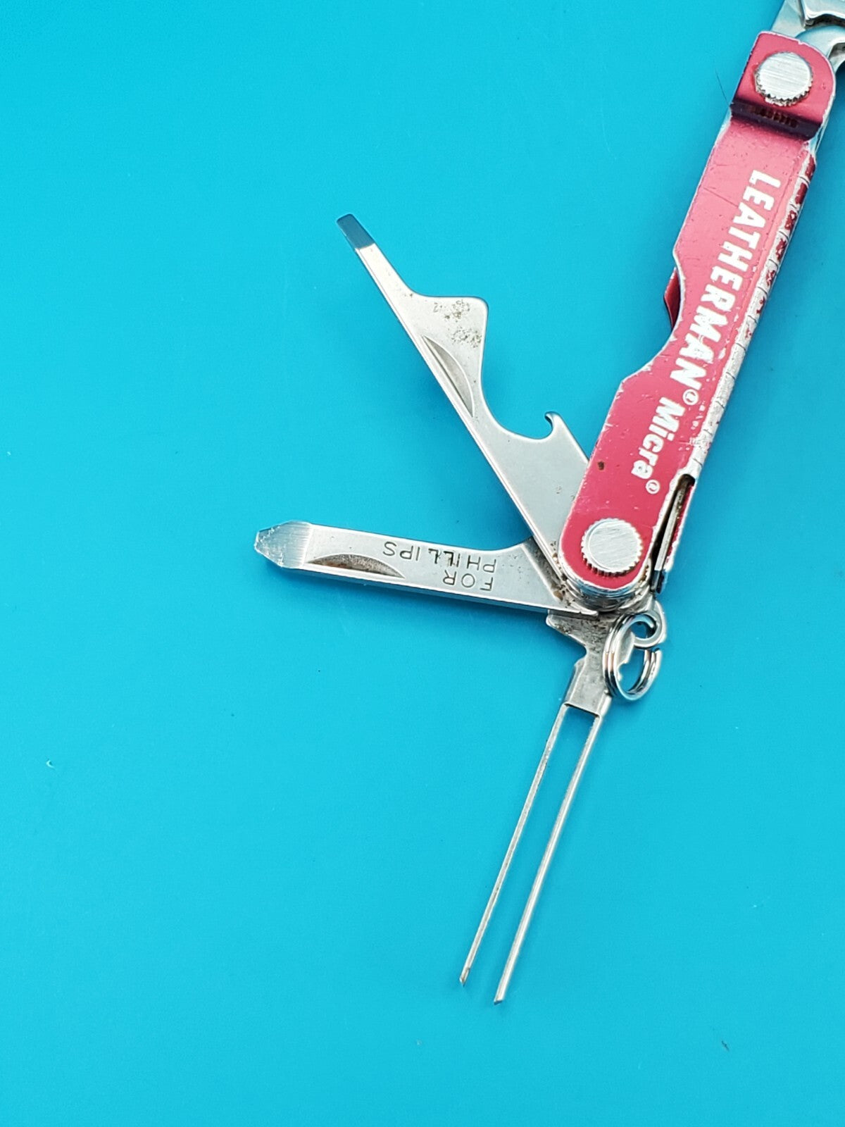Leatherman Micra Multi-Tool, Knife, Scissors, Key Ring, Red!