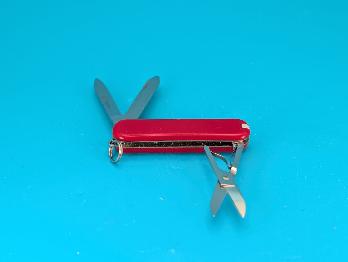 Victorinox Signature Lite Red Swiss Army Knife! 58mm, RED BRIGHT LED!