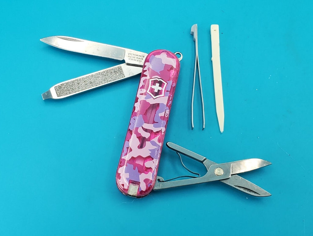 Victorinox Classic SD Swiss Army Knife 3 Tool Pocket Knife! PINK CAMO!