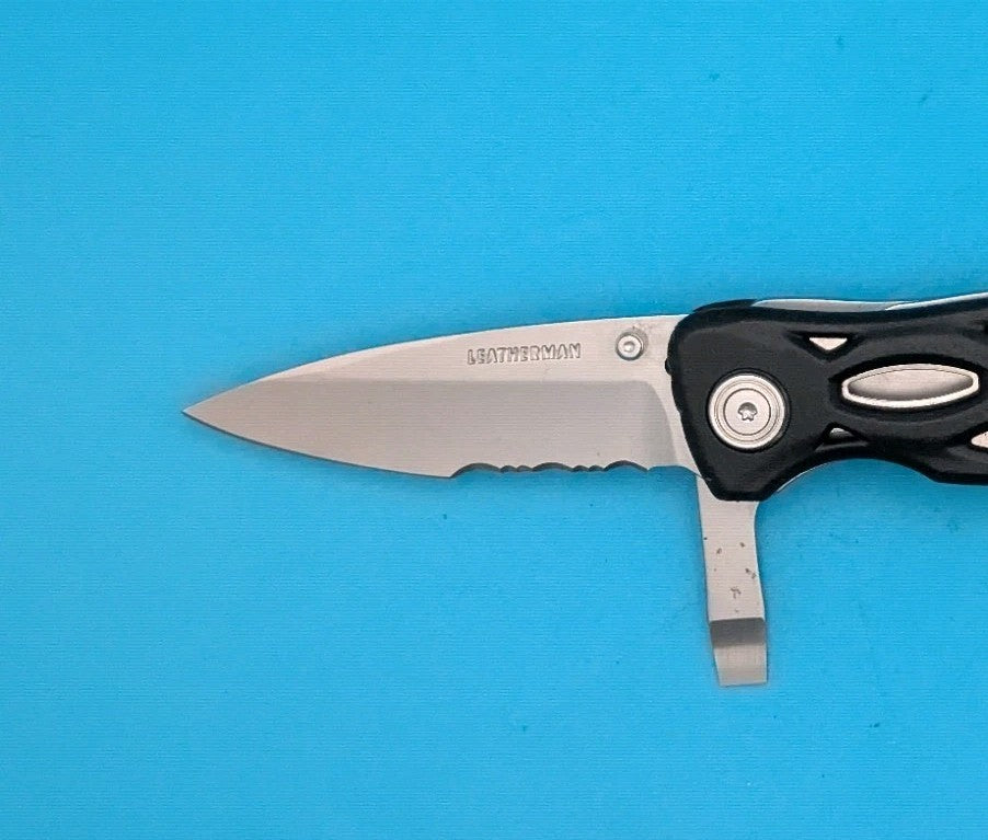 Retired Leatherman E303 Knife Screwdriver Multi-Tool w/Carabiner!