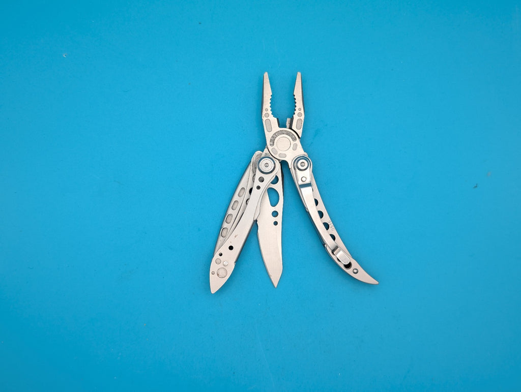 Leatherman Freestyle Multi-Tool - Discontinued - FAST SHIPPING!