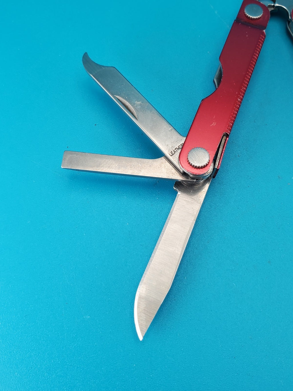 Leatherman Micra Multi-Tool, Knife, Scissors, Key Ring, Red!