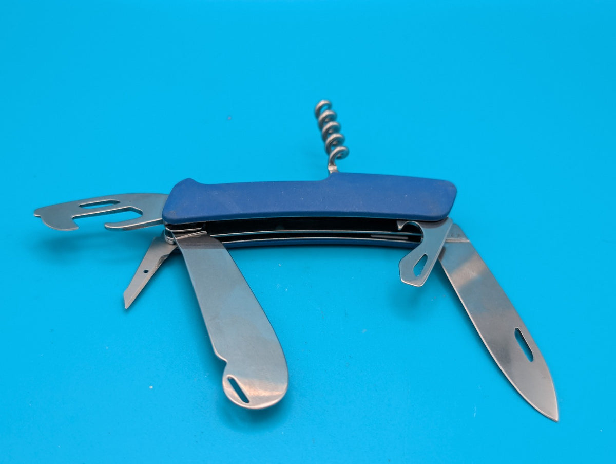 Swiza A20-44 Swiss Pocket Knife Stainless Steel Blades OD Blue Synthetic Handle