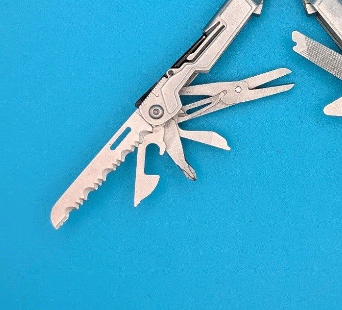 SOG PowerPint Tool Compact Lightweight Silver Multi-Tool!