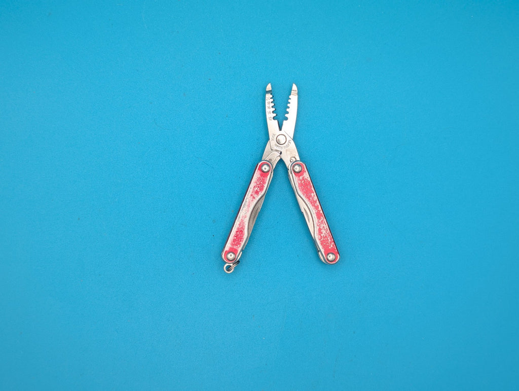 Leatherman Squirt ES4 USA Radio Shack! Limited Edition!