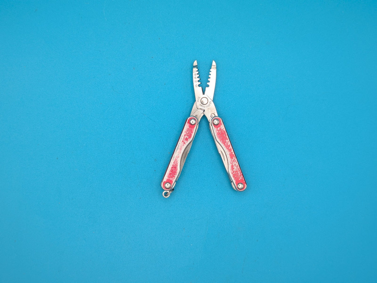 Leatherman Squirt ES4 USA Radio Shack! Limited Edition!