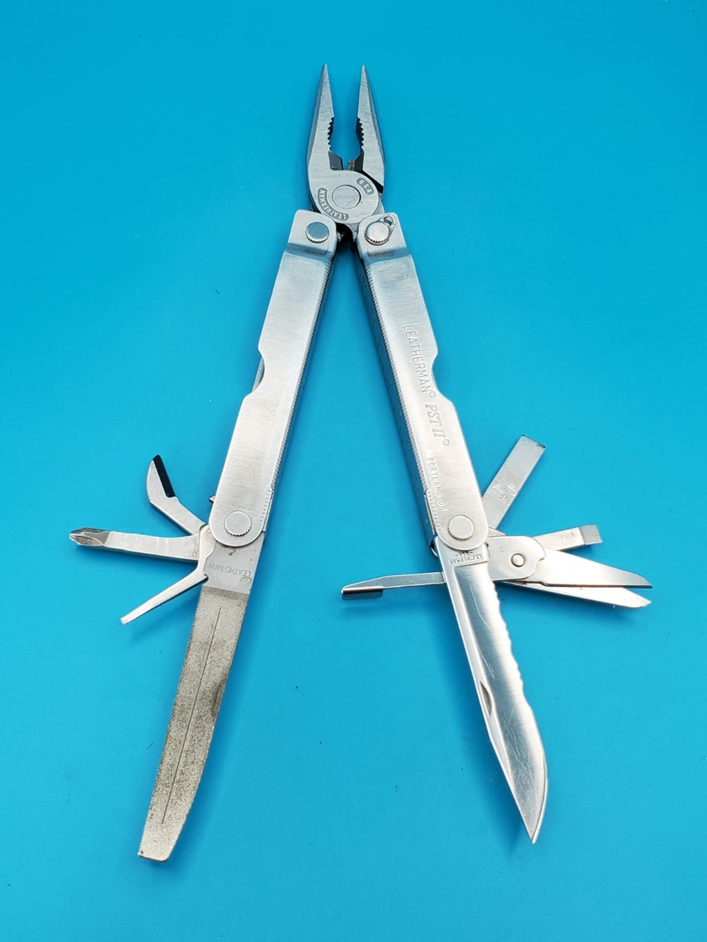 Leatherman PST 2 Multi Tool! 05/01 date stamp! Fast Shipping!