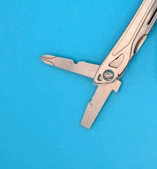 Leatherman Sidekick Multi-Tool, Knife, Pliers, Saw, Stainless! With Sheath!