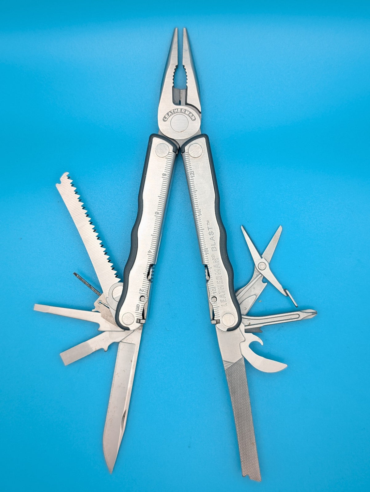 Leatherman BLAST Multi-Tool , Retired Multitool w/ Knife Pliers