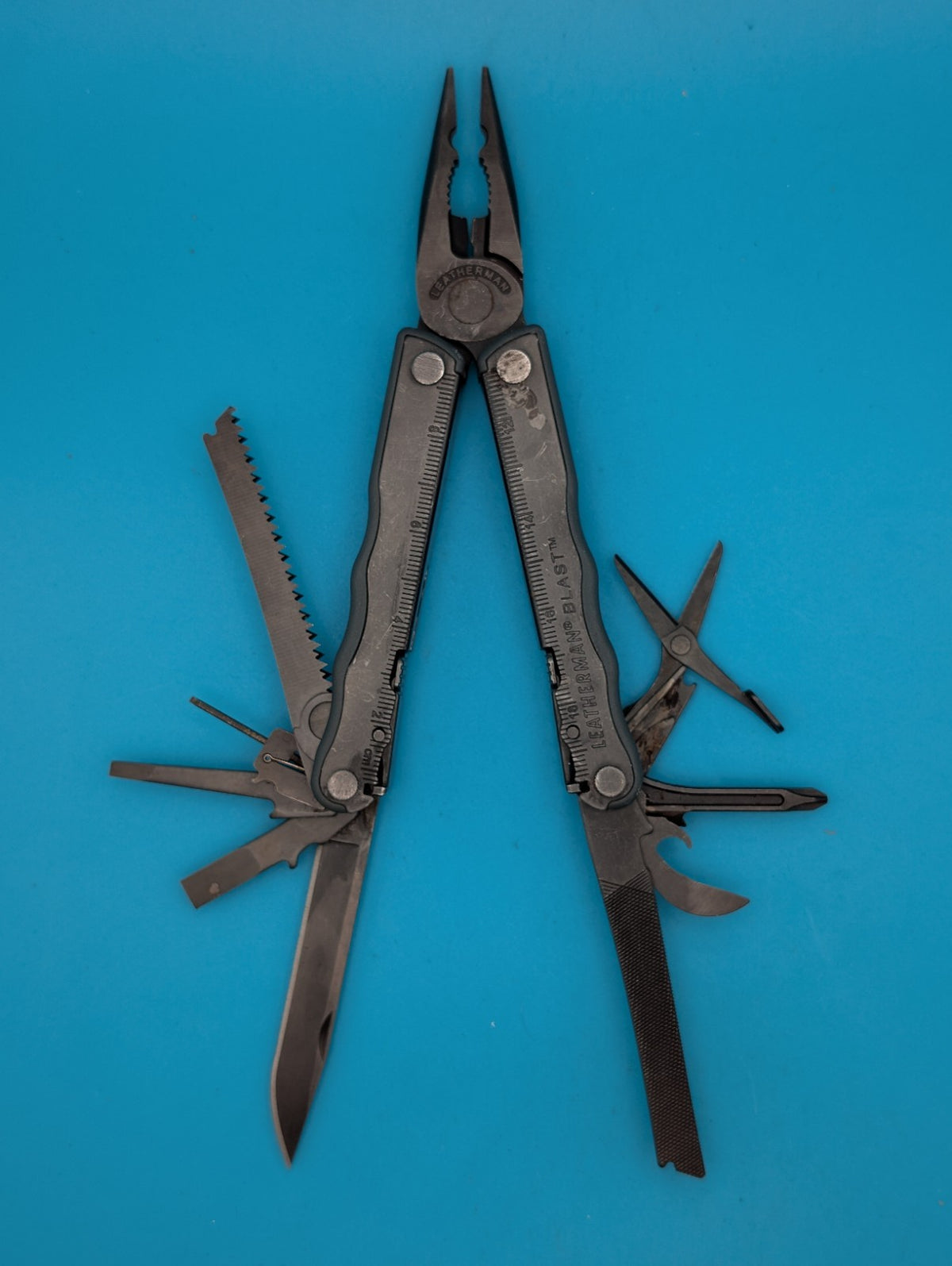 Leatherman BLAST Multi-Tool , Retired Multitool w/ Knife Pliers! BLACK OXIDE!