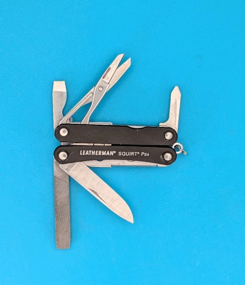 Leatherman SQUIRT PS4 Multi-Tool With Pliers Scissors Knife BLACK!