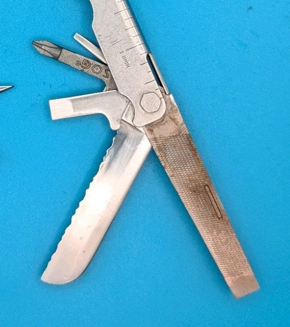 SOG USA PARATOOL Multi-Tool!