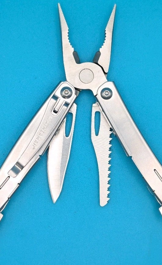 Leatherman Sidekick Multi-Tool, Knife, Pliers, Saw, Stainless!