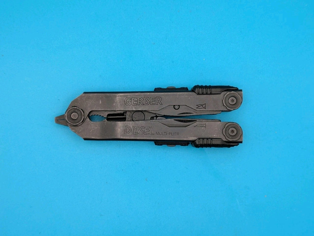 Gerber Diesel Multi Plier Multi-Tool! BLACK! WITH SHEATH!