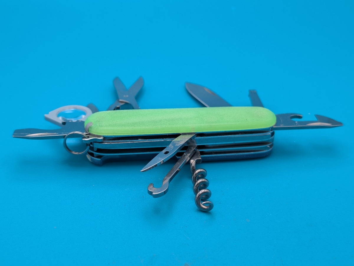 CUSTOM VICTORINOX EXPLORER GLOW IN THE DARK SWISS ARMY KNIFE MULTI TOOL! 91mm
