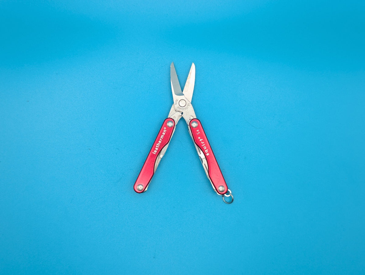 Leatherman "Squirt S4" Stainless Steel Multi Tool - RED!