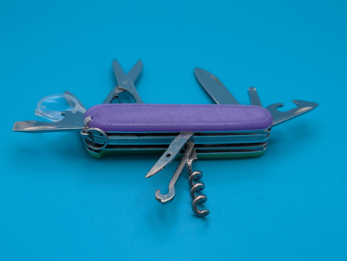 CUSTOM VICTORINOX EXPLORER GLOW IN THE DARK SWISS ARMY KNIFE MULTI TOOL! 91mm