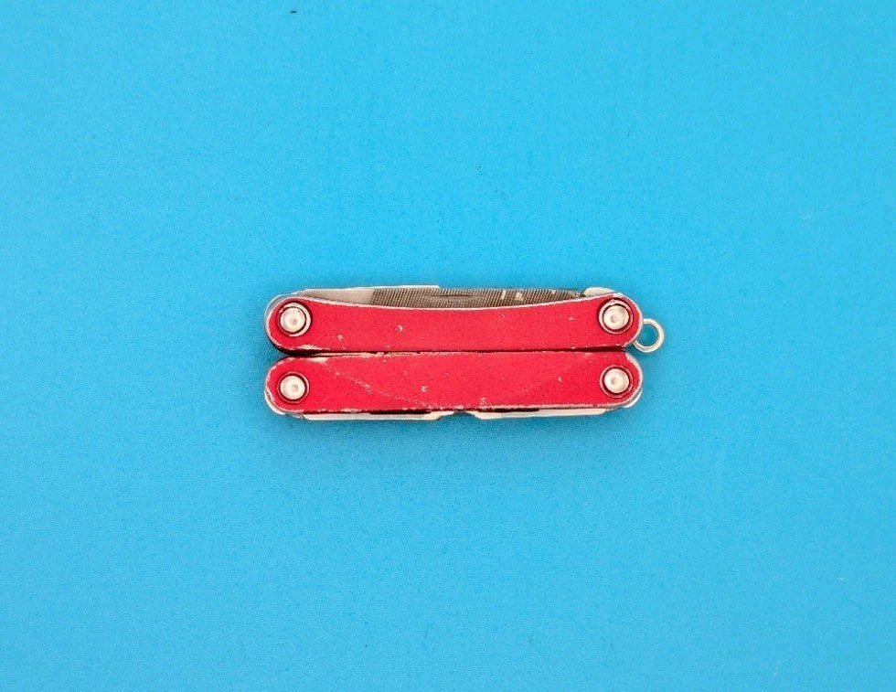 Leatherman SQUIRT PS4 Multi-Tool With Pliers Scissors Knife RED!