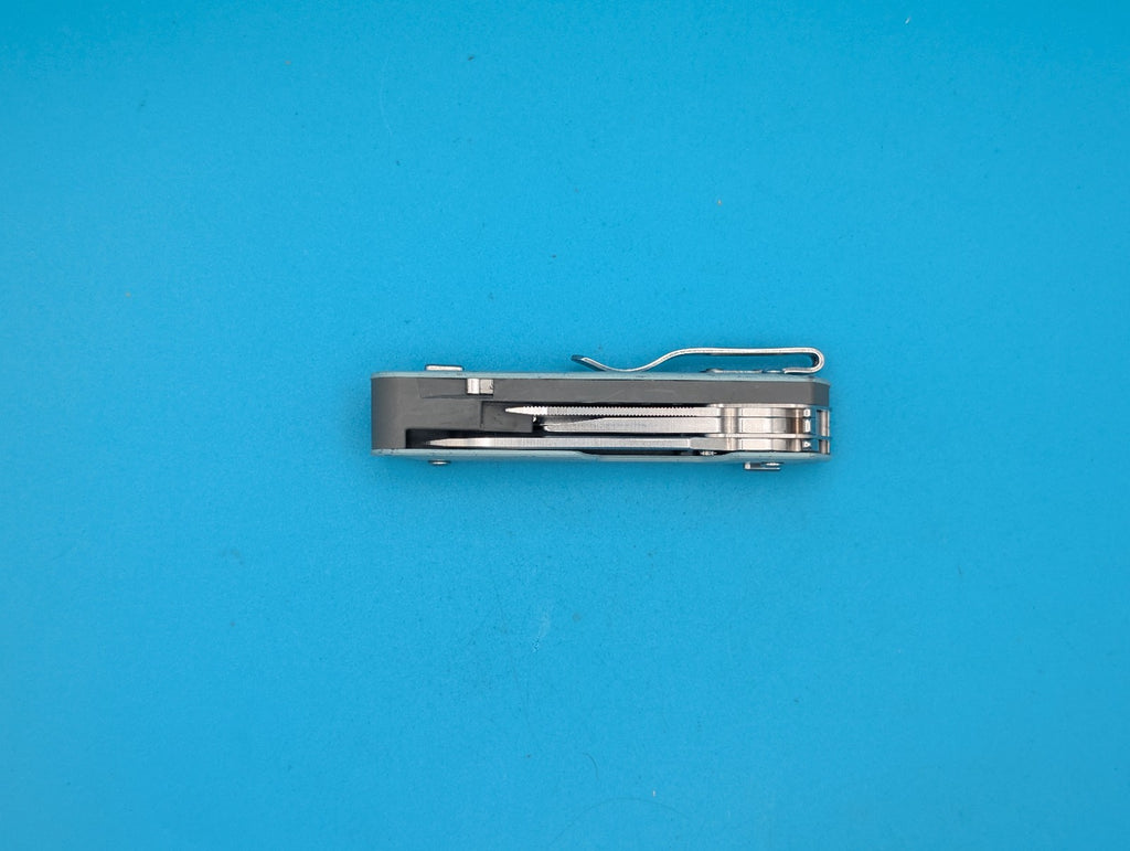 Leatherman FREE T4 Pocket Knife Multi-tool! Teal! RETIRED!