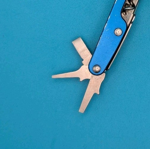 Leatherman Juice CS4 Multi Tool! Retired! GLACIER BLUE! *MICHAEL SIMMONS*