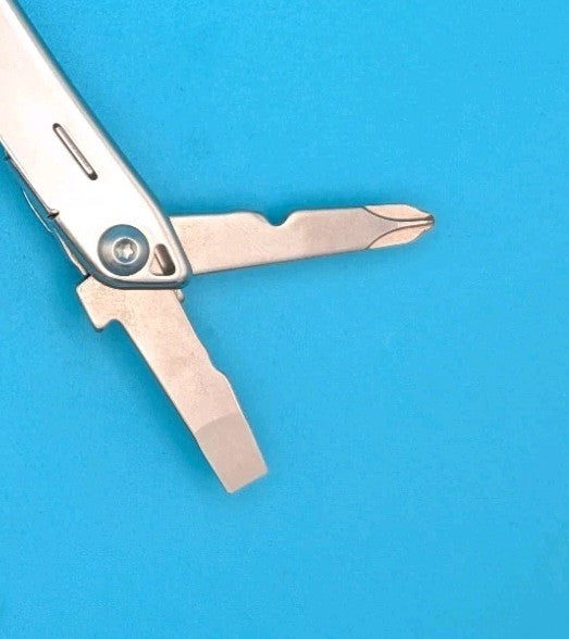 Leatherman Sidekick Multi-Tool, Knife, Pliers, Saw, Stainless! With Sheath!