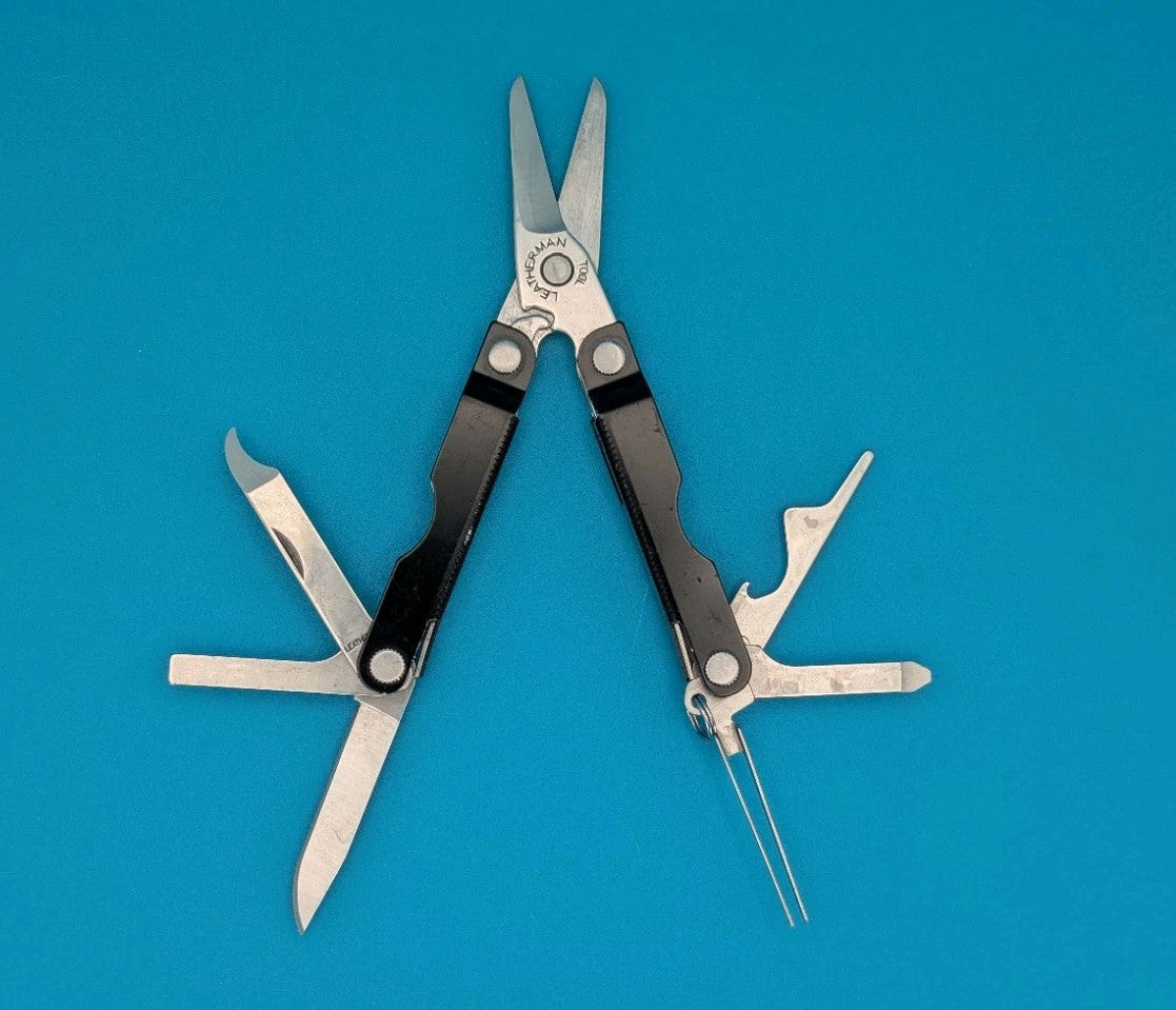 Leatherman Micra Multi-Tool Knife Scissors Key Ring! MIXED COLORS! LOT OF 5!