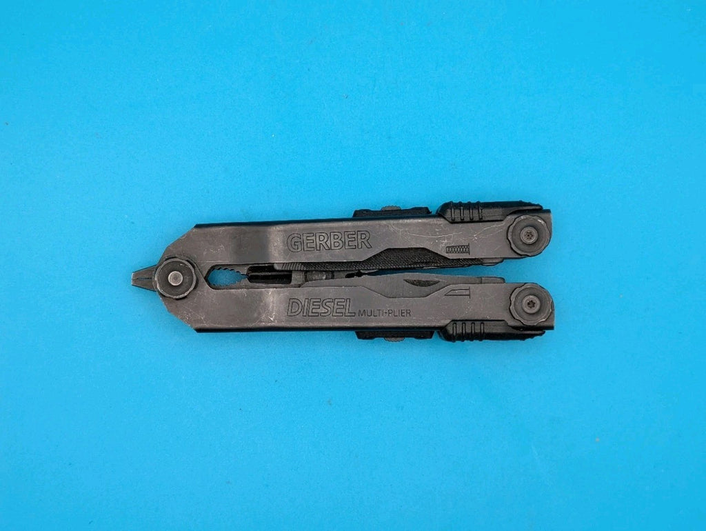 Gerber Diesel Multi Plier Multi-Tool! BLACK! WITH SHEATH!