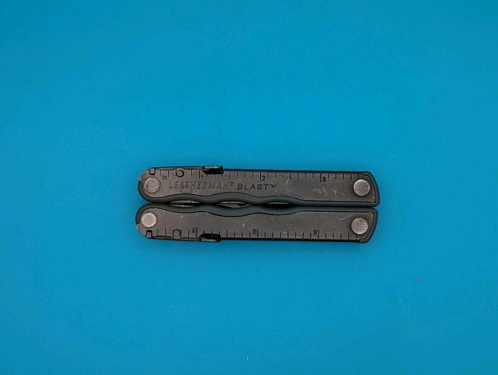 Leatherman BLAST Multi-Tool , Retired Multitool w/ Knife Pliers! BLACK OXIDE!