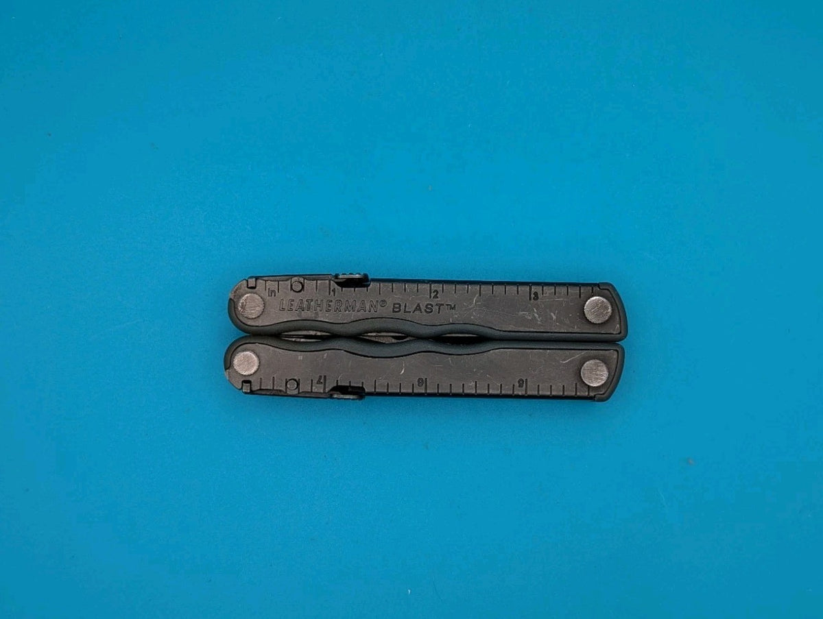 Leatherman BLAST Multi-Tool , Retired Multitool w/ Knife Pliers! BLACK OXIDE!