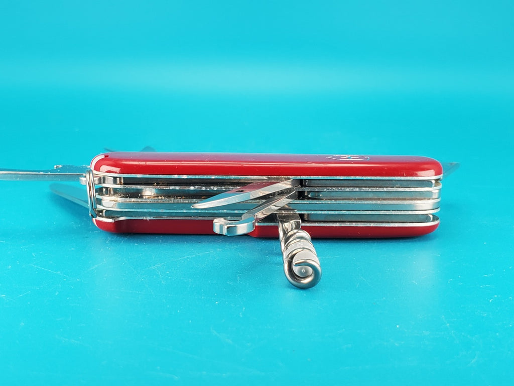 Victorinox Huntsman Plus Red Swiss Army Knife Multi Tool! With Pen! NICE!