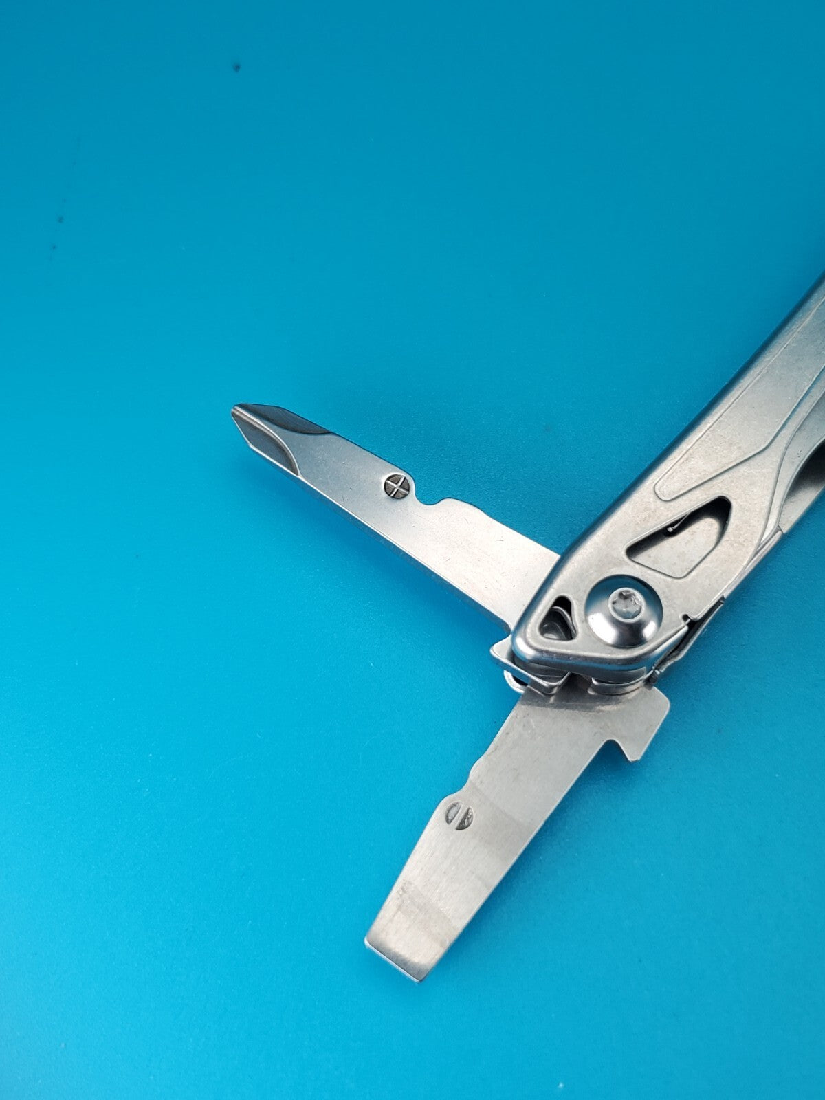 Leatherman Sidekick Multi-Tool, Knife, Pliers, Saw, Stainless!