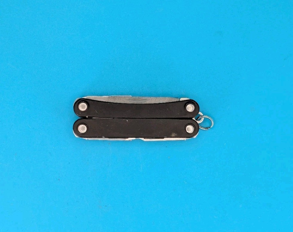 Leatherman SQUIRT PS4 Multi-Tool With Pliers Scissors Knife BLACK!