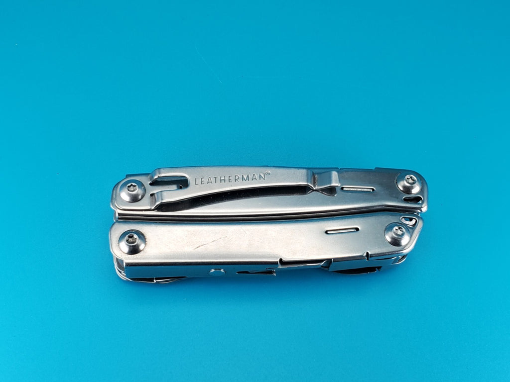 LEATHERMAN WINGMAN MULTI-TOOL! FAST SHIPPING!