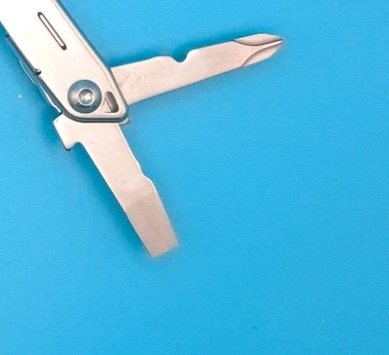Leatherman Sidekick Multi-Tool, Knife, Pliers, Saw, Stainless!