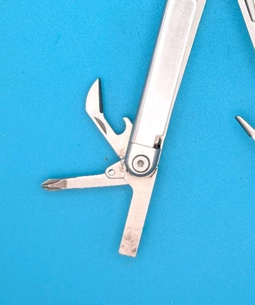 Leatherman Wave Original Vintage Retired, Dated 0800 (Aug, 2000)