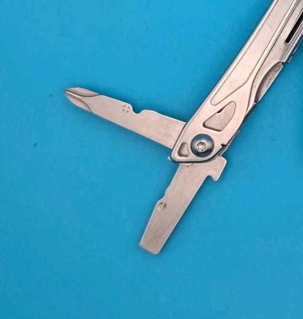 LEATHERMAN WINGMAN MULTI-TOOL! FAST SHIPPING!