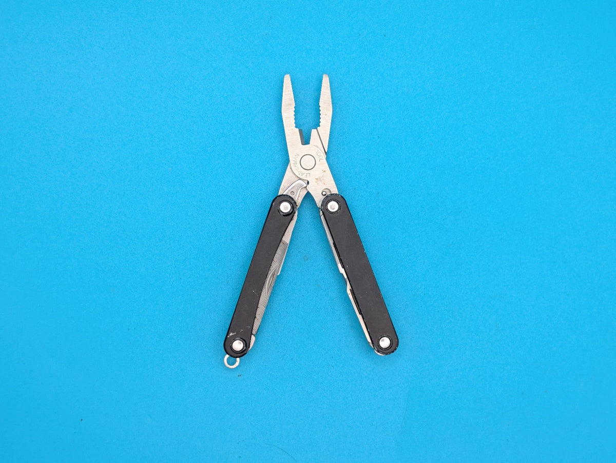 Leatherman SQUIRT PS4 Multi-Tool With Pliers Scissors Knife BLACK!
