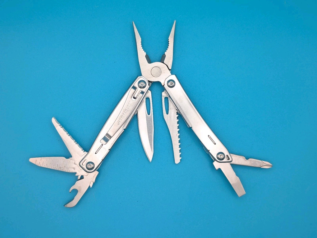 LEATHERMAN WINGMAN MULTI-TOOL! FAST SHIPPING!