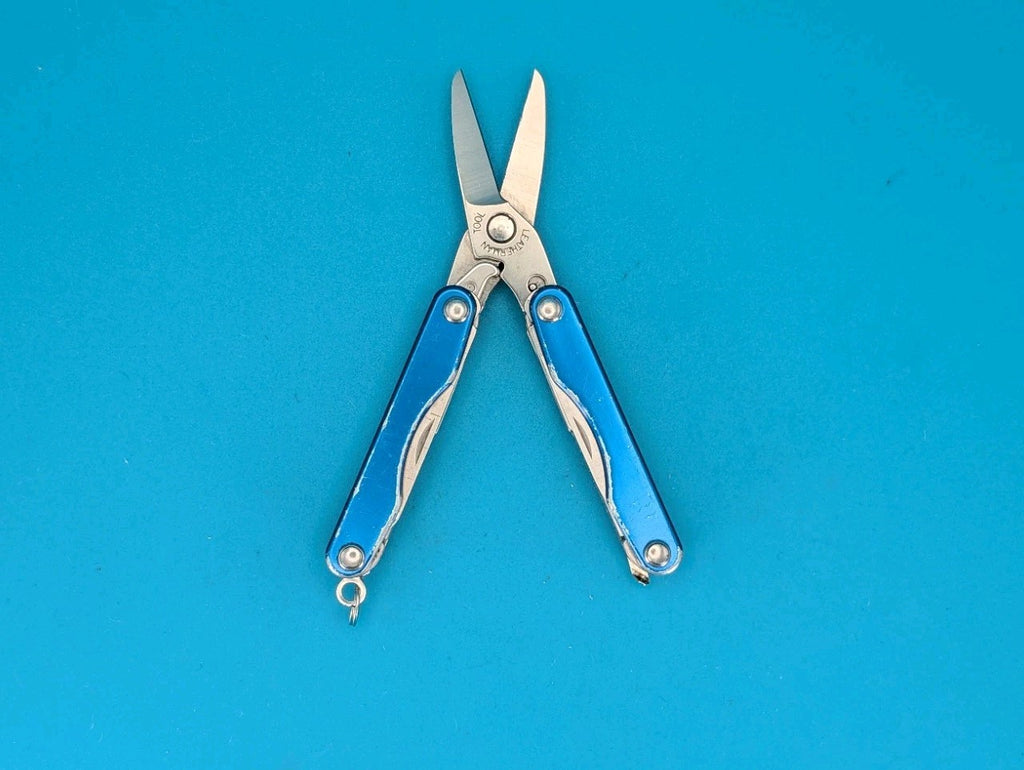 Leatherman Squirt S4 Multi-Tool, Key Ring, Retired, Blue