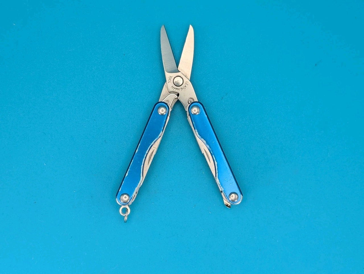 Leatherman Squirt S4 Multi-Tool, Key Ring, Retired, Blue