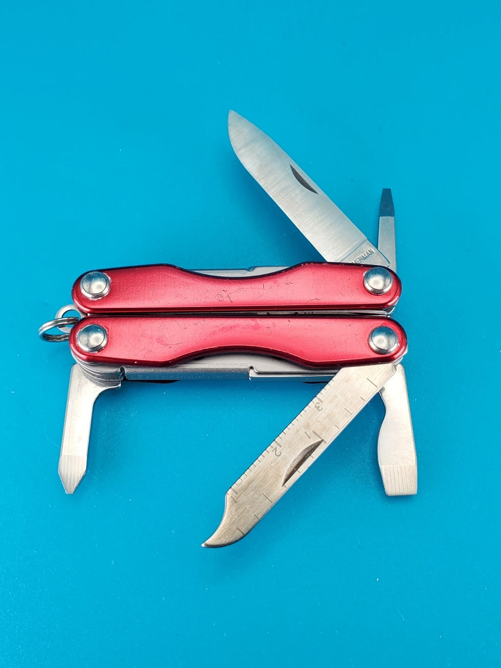 Leatherman Squirt S4 Multi-Tool, Key Ring, Retired, RED!