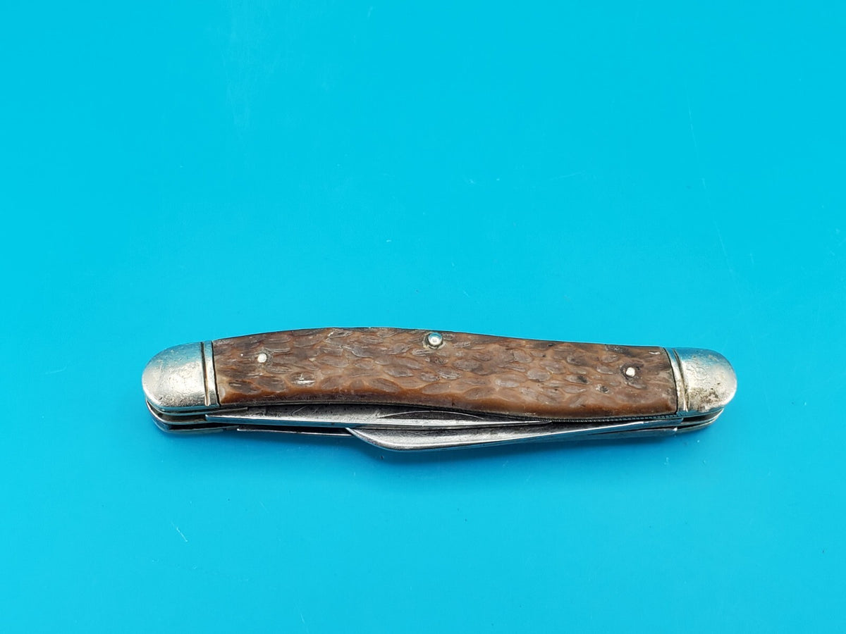 Camillus New York USA #69 Premium Stock Knife Jigged Bovine Bone 1950’s Era