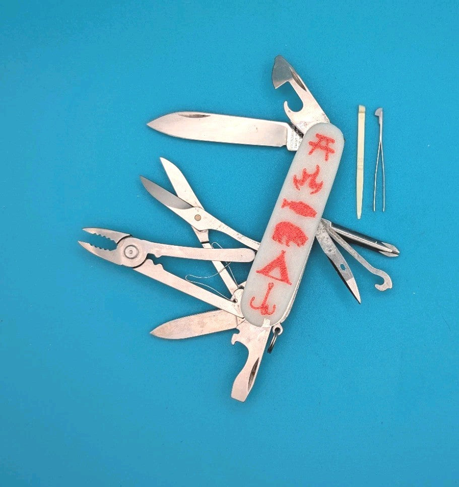 CUSTOM VICTORINOX DELUXE TINKER GLOW IN THE DARK SWISS ARMY KNIFE MULTI TOOL!