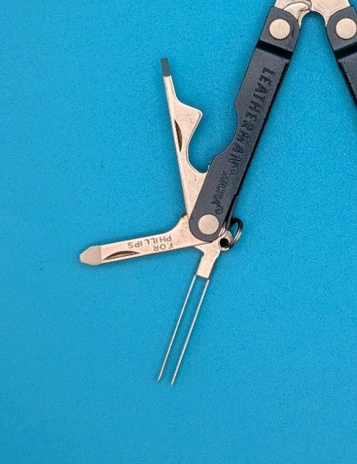 Leatherman Micra Multi-Tool, Knife, Scissors, Key Ring, Blue!