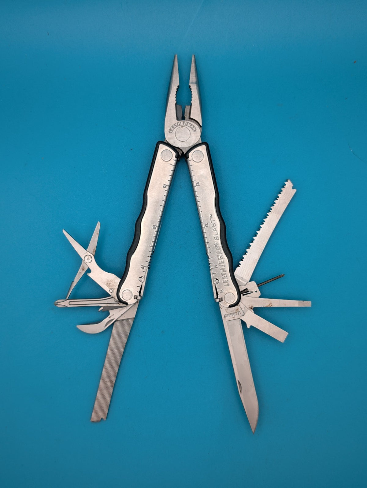 Leatherman BLAST Multi-Tool , Retired Multitool w/ Knife Pliers