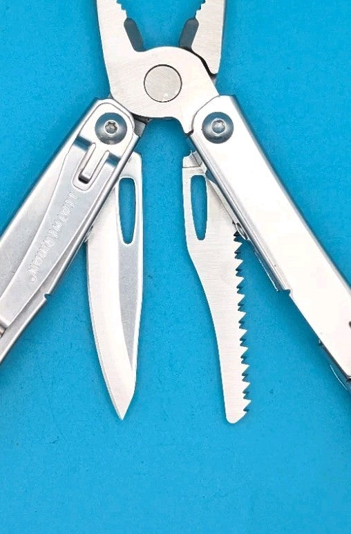 Leatherman Sidekick Multi-Tool, Knife, Pliers, Saw, Stainless!